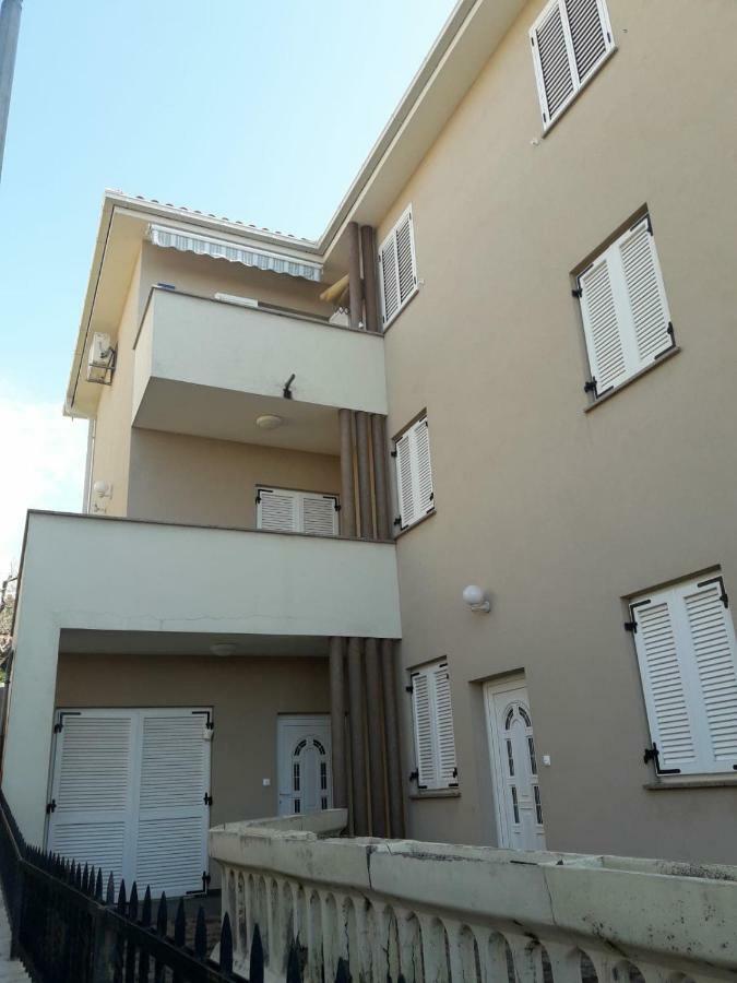 Studio Apartment Jasna Нови Винодолски Екстериор снимка